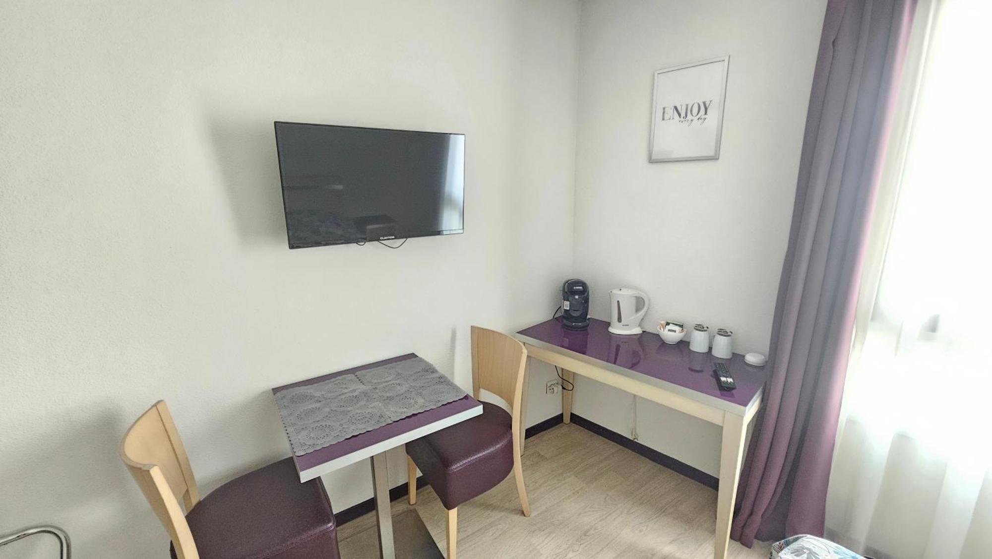 Apartament Studio Moderne Et Equipe Lourdes Centre Zewnętrze zdjęcie