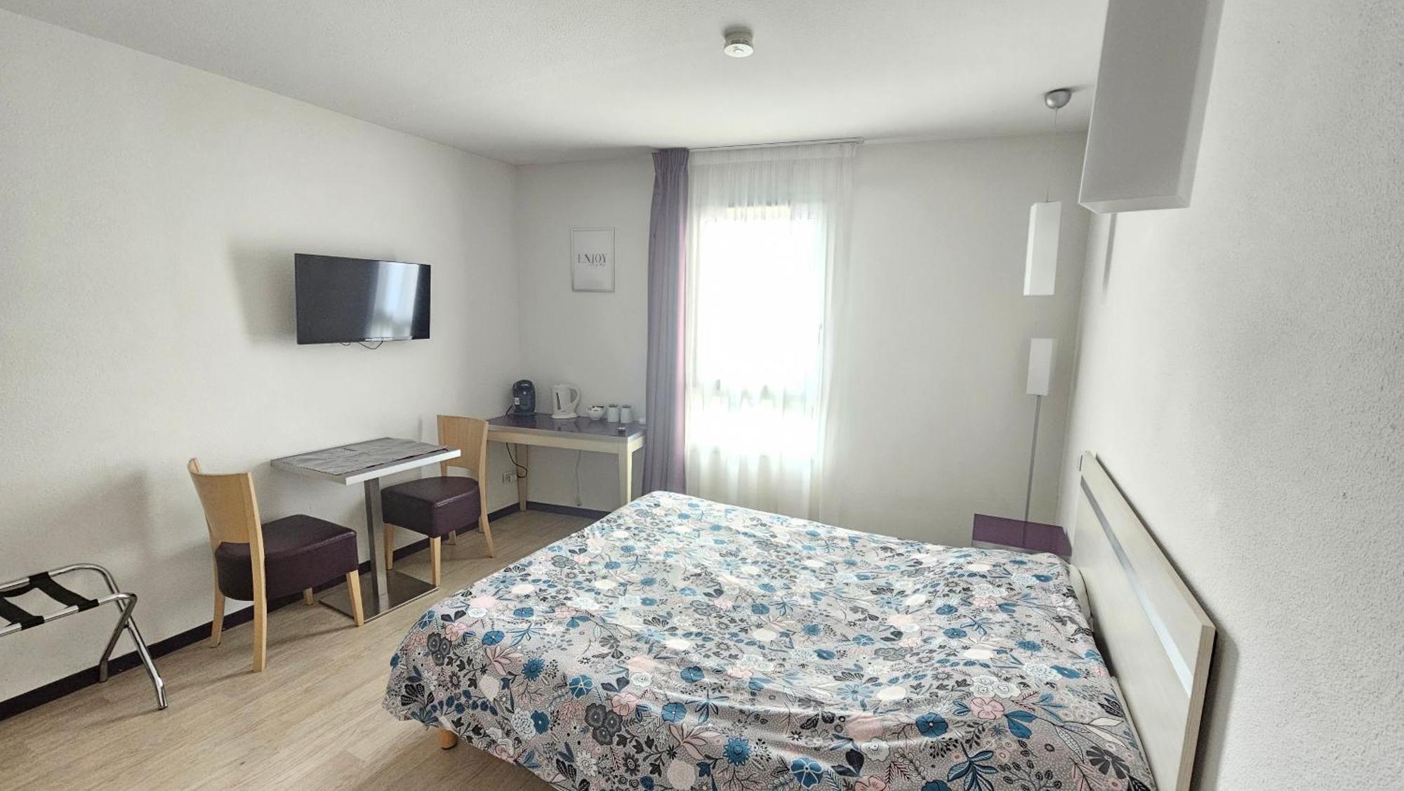 Apartament Studio Moderne Et Equipe Lourdes Centre Zewnętrze zdjęcie
